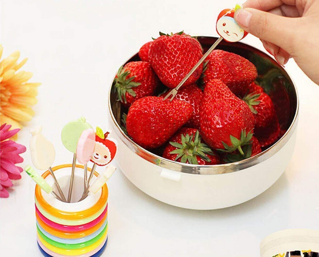 Colourful Ring Style Stainless Steel Fruit Fork Stand with 8 Cartoon Shape Suitable for Fruit-Salad, Multi Color