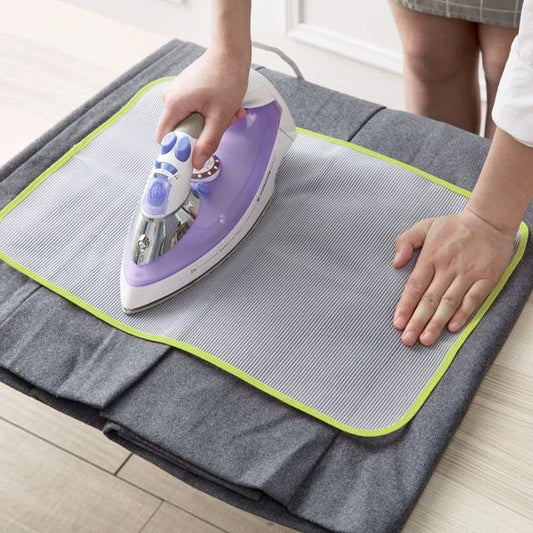 Protective Insulated Ironing Mat Mesh for Clothes Delicate Garment Cloth Guard Home Press Mat Heat Resistant Reusable & Washable Ironing Iron mat for Ironing Clothes